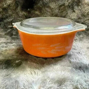 Pyrex Vintage 1980's Autumn Harvest Wheat Serving Casserole  Dish 472-B